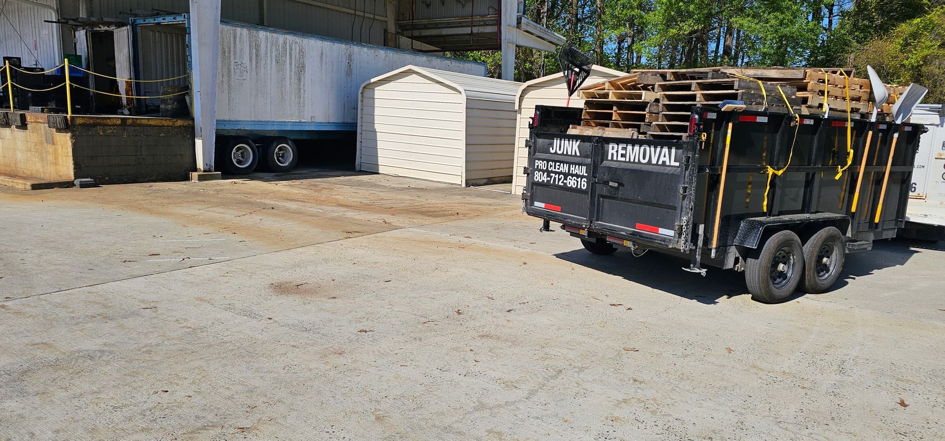 Gallery photos for 120 Pallet Pickup at Maola Milk Company in Chester Virginia: Image #1