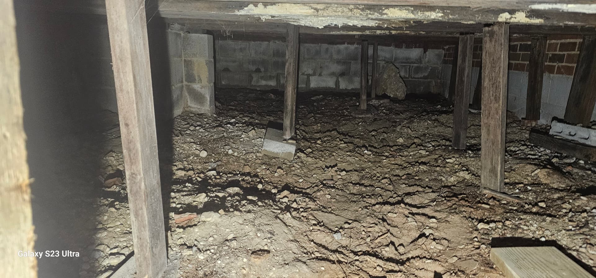 Gallery photos for Crawl Space Cleanout With Metal, Brick, and Concrete Removal: Image #1