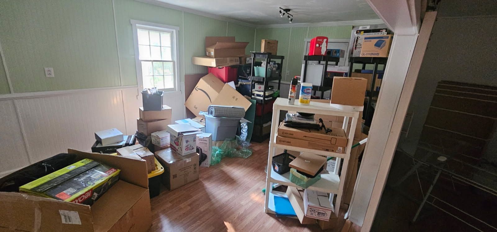 Transforming Cluttered Spaces with Ease image