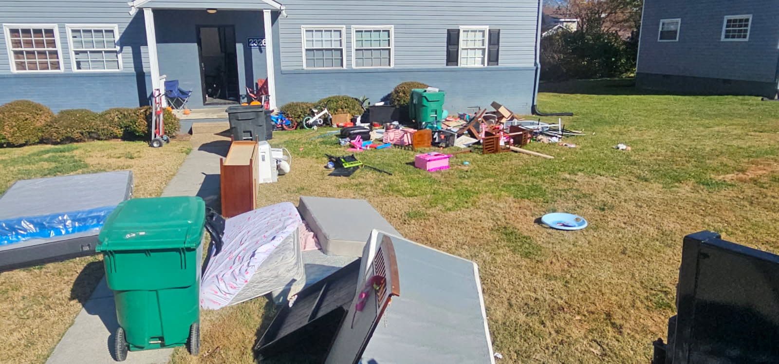 Project Clear the Clutter in Richmond image