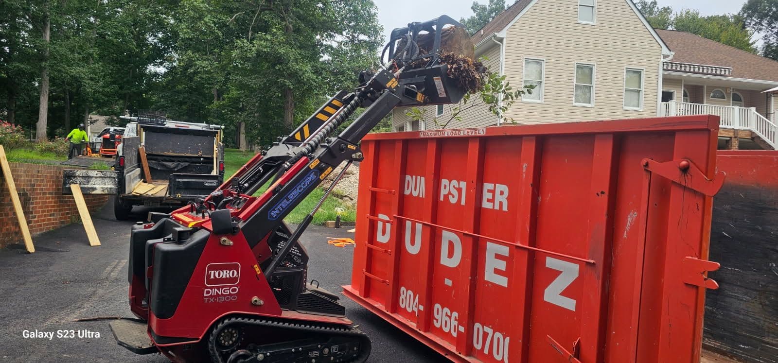 Efficient Yard Debris Removal Made Easy image