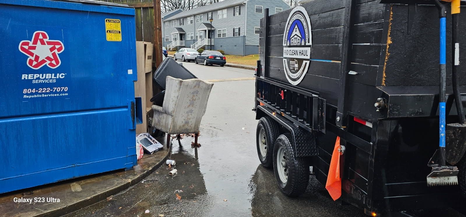 Efficient Junk Removal Services image