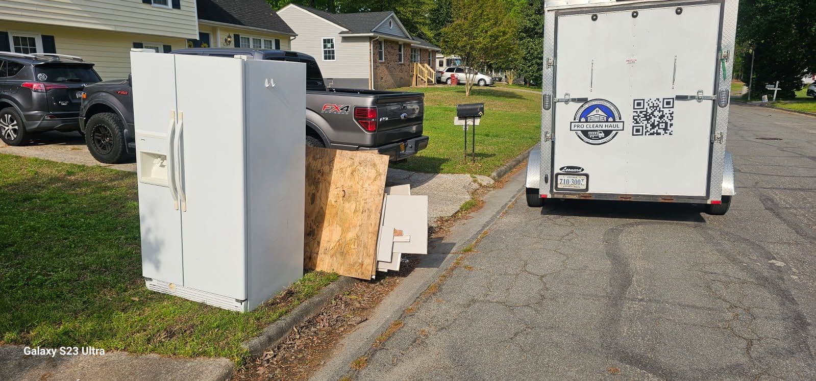 Effortless Curbside Cleanups by Pro Clean Haul