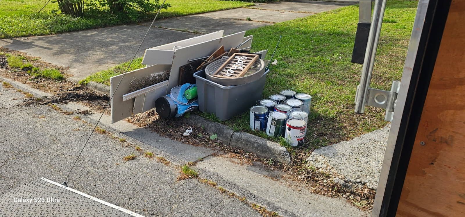 Efficient Curbside Junk Removal Services