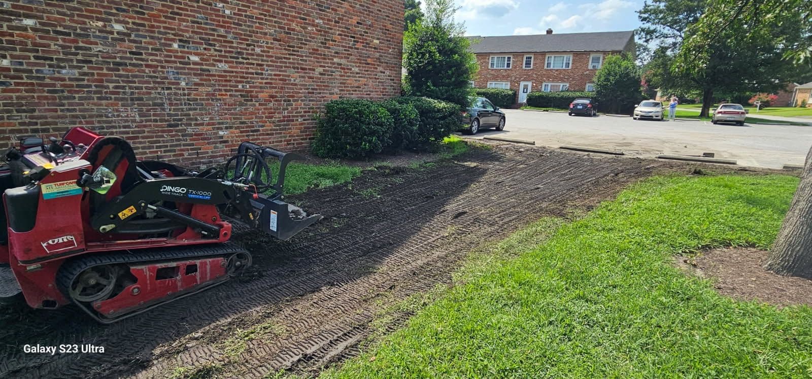 Effortless Yard Transformation with Toro Dingo TX 1000 image