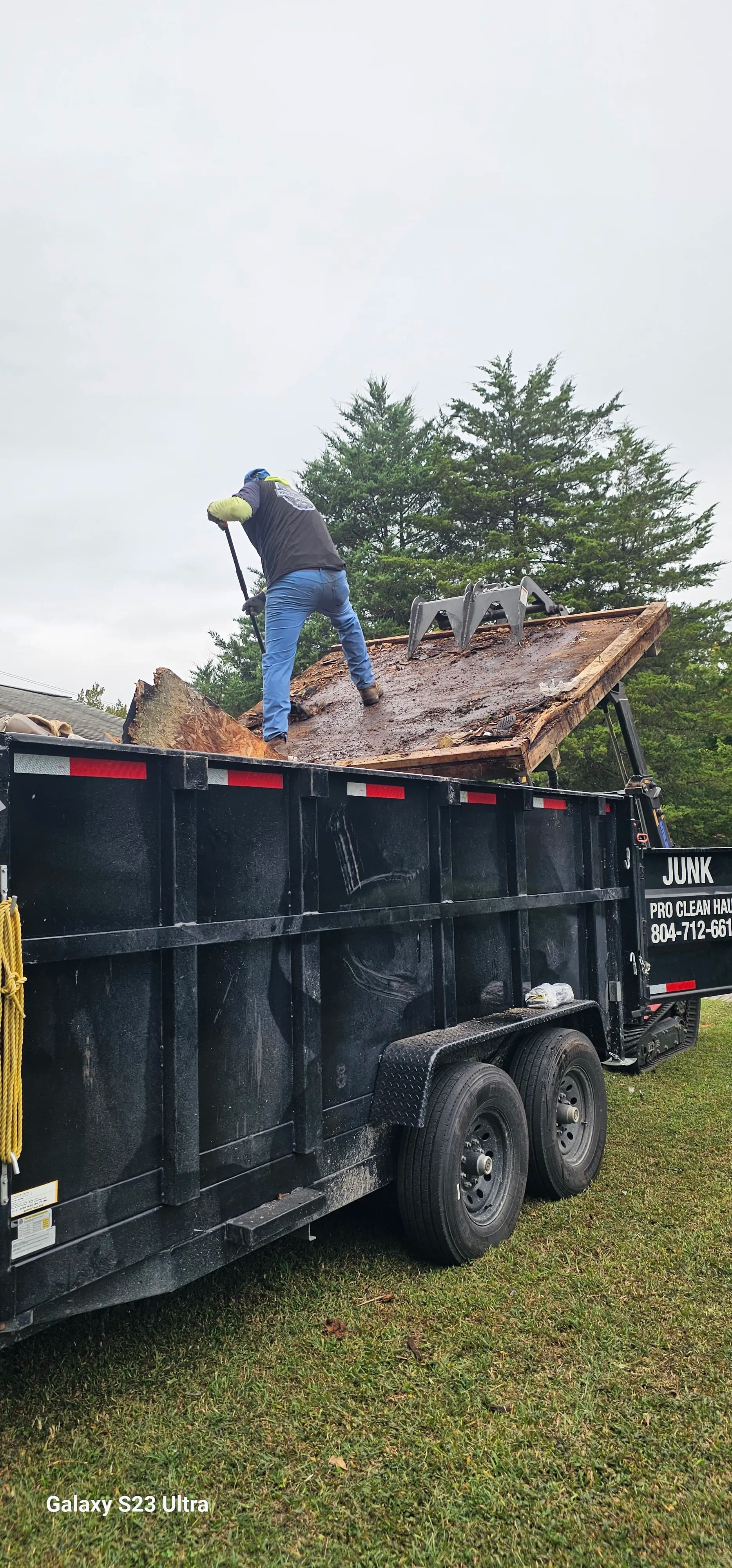 Gallery photos for Shed Demolition and Full Cleanup Completed in Disputanta: Image #1