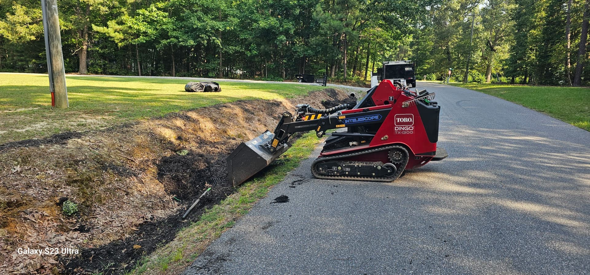 Gallery photos for Our Toro Dingo Handles the Jobs Your Property Has Been Waiting For: Image #1